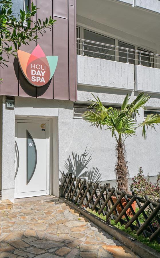 Holi Day Spa 2-Bett Zimmer App 3 Berlín Exterior foto